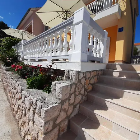 Apartament Pavelic *