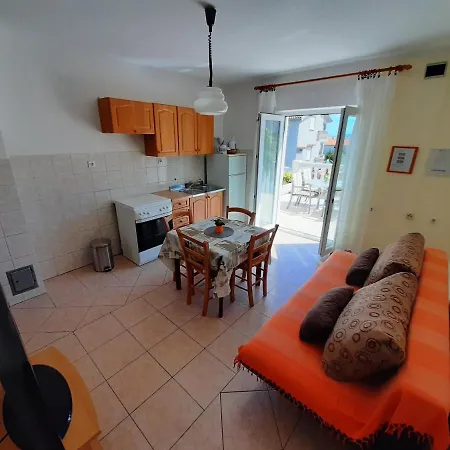 Apartment Pavelic *