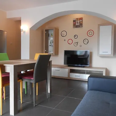 Apartment Pavelic *