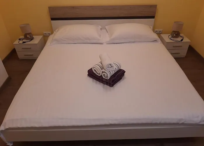 Pavelic * Novi Vinodolski